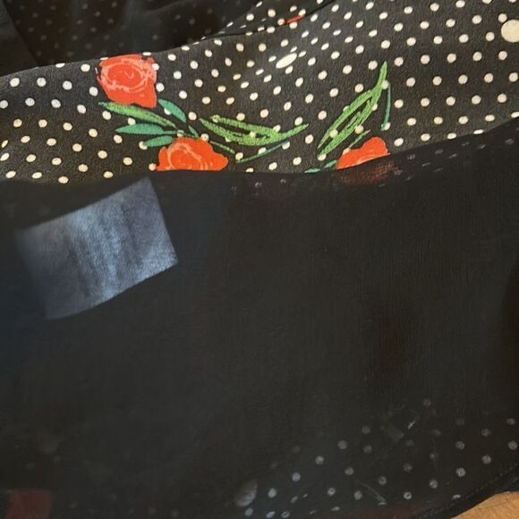 Serein black white polka dot red rose blouse Size L - Picture 8 of 10